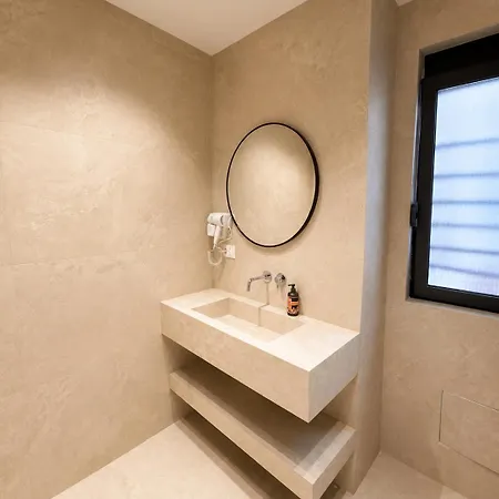 Central Tirana Apartment Appartement
